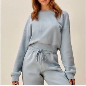Reformation Hunter Cropped Sweatshirt in Barely Blue Size: XS